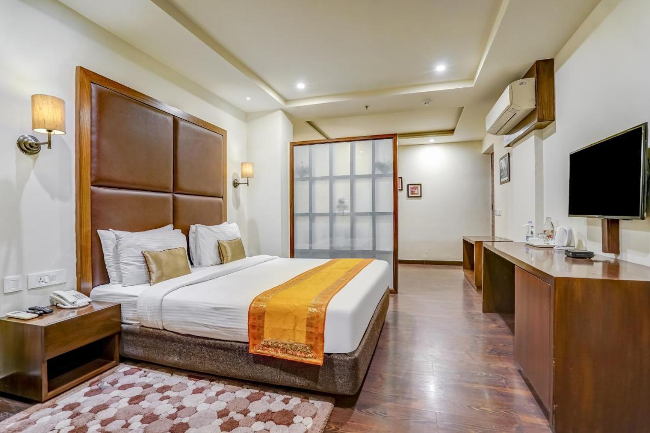 Townhouse 552Hotel Royal Court ג'לנדהר מראה חיצוני תמונה
