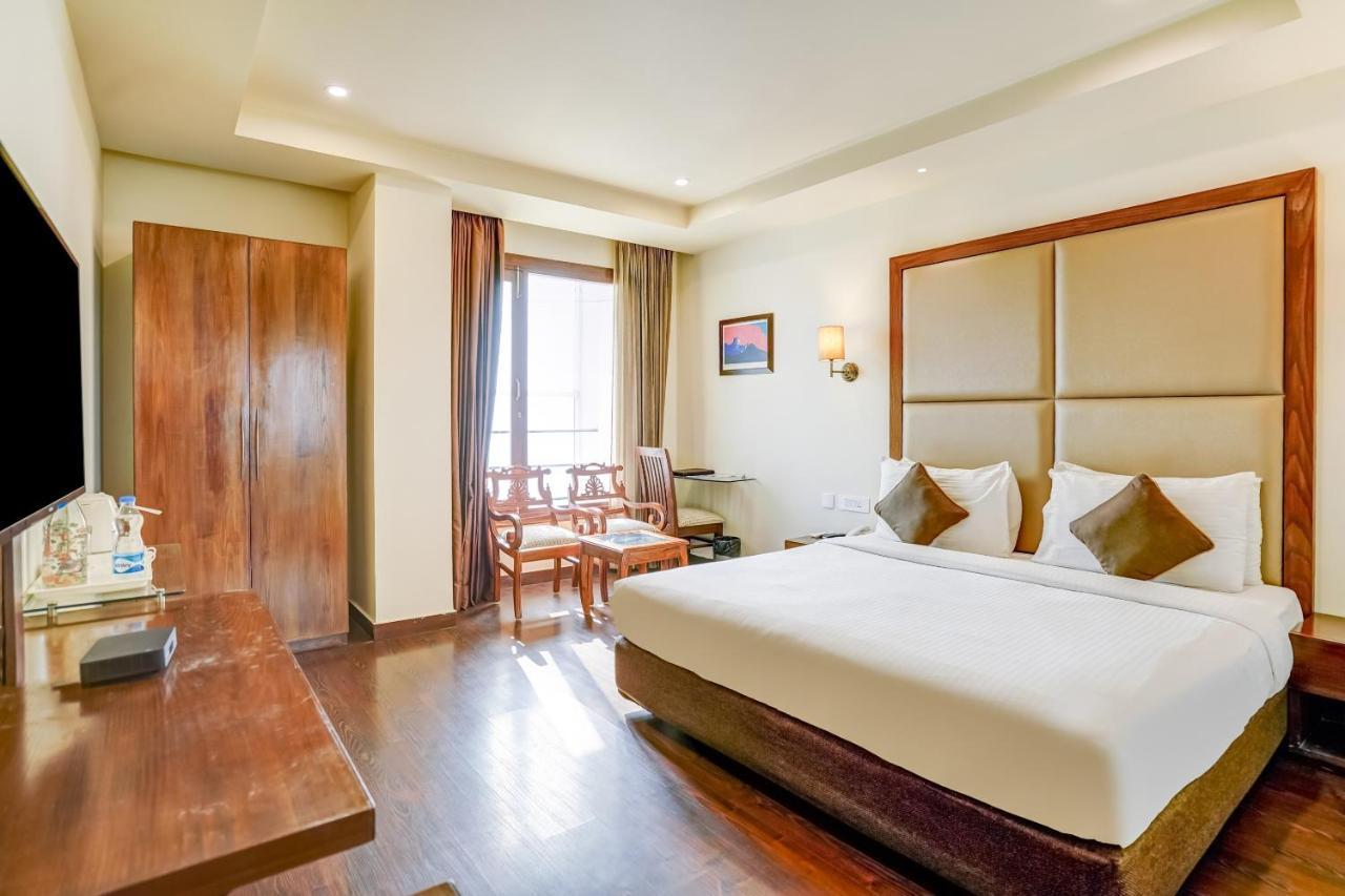 Townhouse 552Hotel Royal Court ג'לנדהר מראה חיצוני תמונה