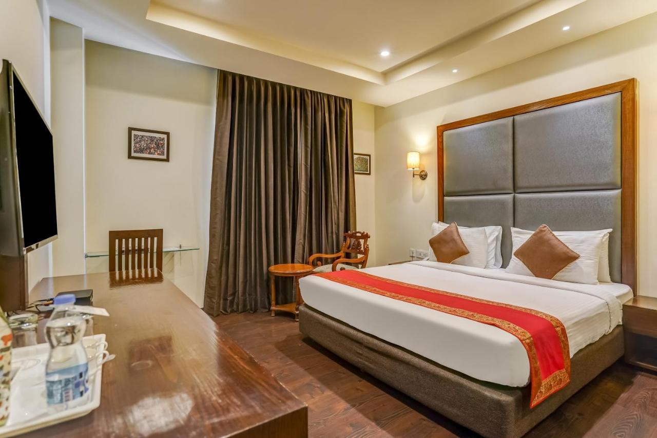 Townhouse 552Hotel Royal Court ג'לנדהר מראה חיצוני תמונה