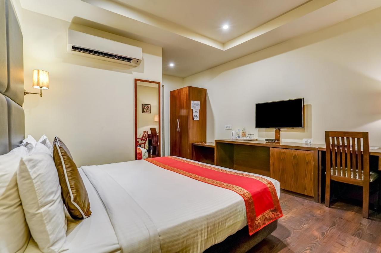 Townhouse 552Hotel Royal Court ג'לנדהר מראה חיצוני תמונה